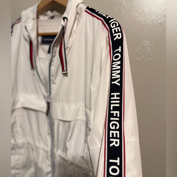 Tommy Hilfiger Long Windbreaker Logo Jacket Women's Size Large White, Red & Blue - Picture 11 of 16